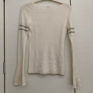Frame Bell Sleeve Sweater